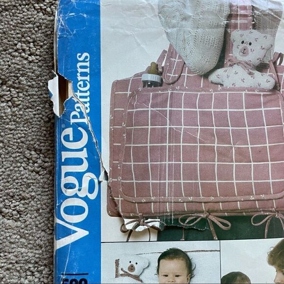 Vintage Vogue Pattern for Diaper Bag and Accessories CUT - Picture 2 of 13